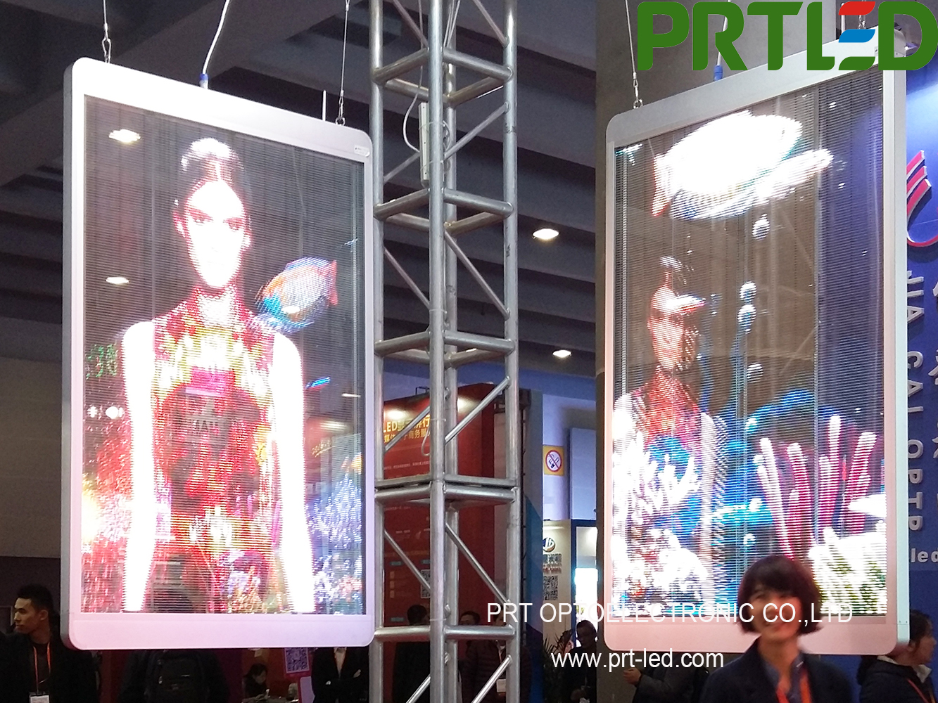 Glass Transparent Indoor Outdoor LED Display for Advertising (P3.9, P5)