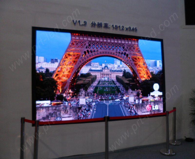 Front Service P1.923 Full Color LED Display Screen with Die-Casting Panel 400X300mm