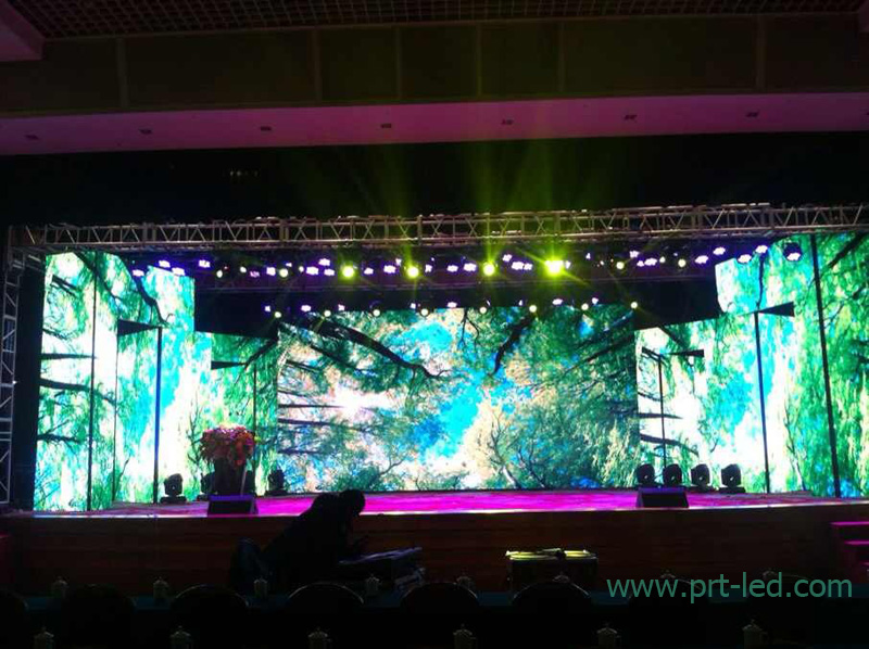 P5.95 Full Color LED Video Wall for Background Screen (500X1000mm)