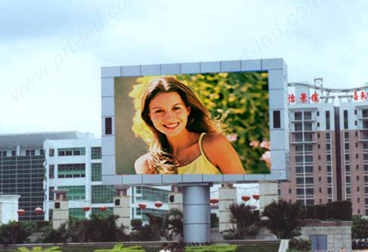Waterproof IP65 SMD3535 P8 Outdoor LED Video Display for Message Board