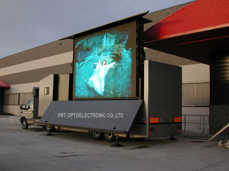 Outdoor Full Color Digital Display LED Billboard with 3.8V P10 Modules
